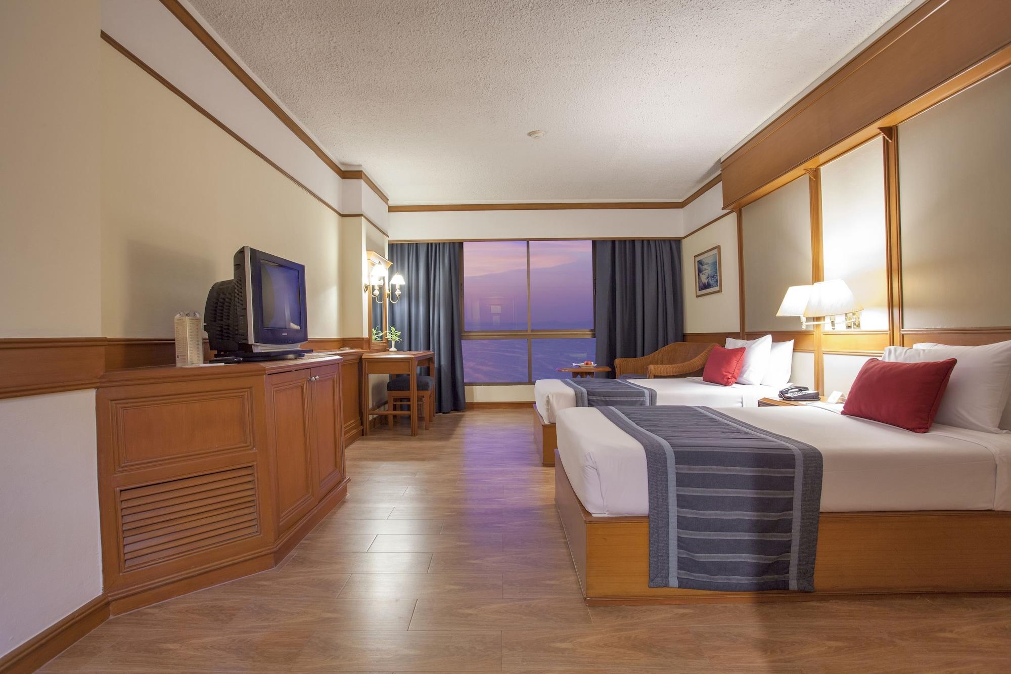 Cholchan Pattaya Beach Resort - Sha Extra Plus Exteriér fotografie Deluxe Room