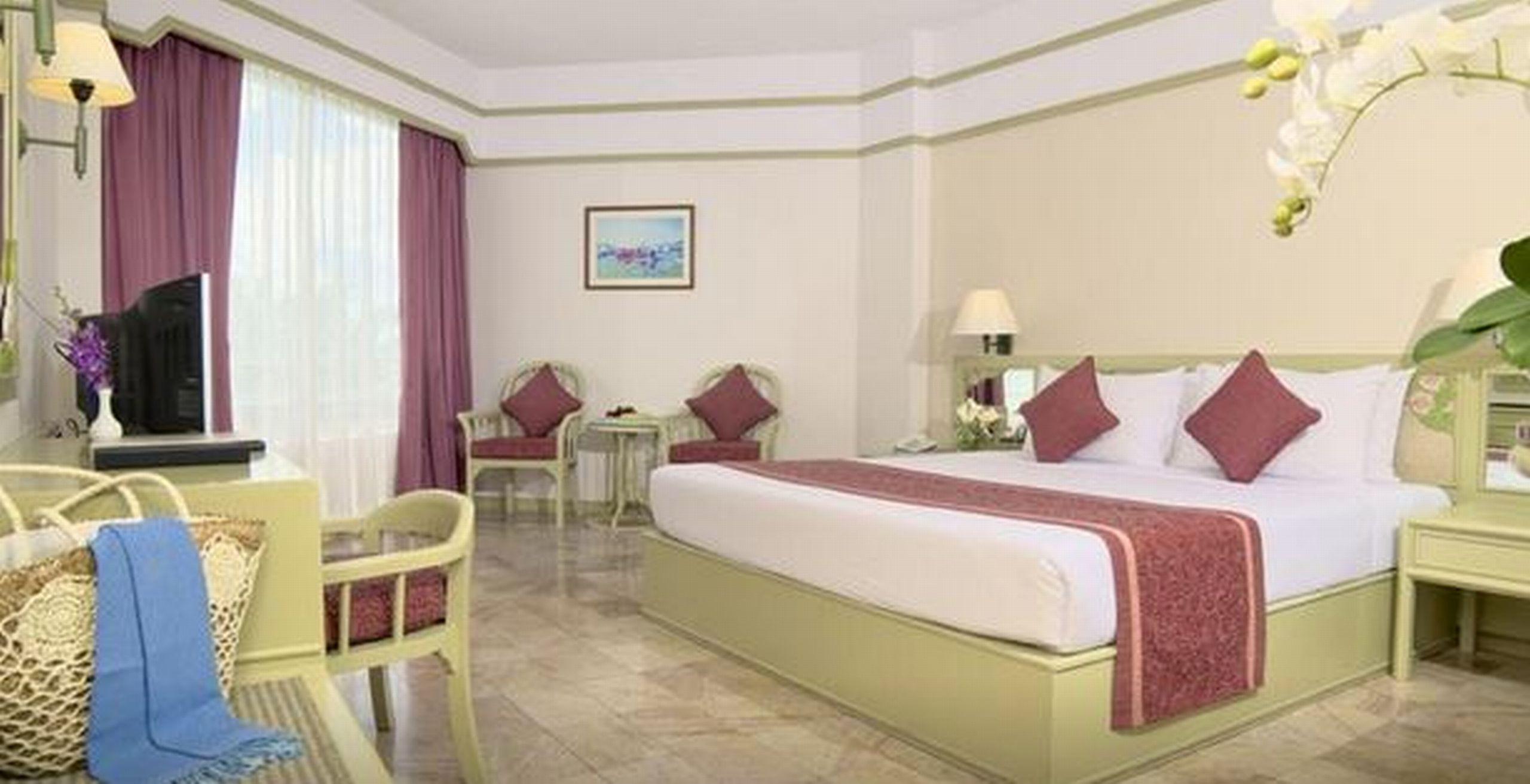 Cholchan Pattaya Beach Resort - Sha Extra Plus Exteriér fotografie A room at the hotel