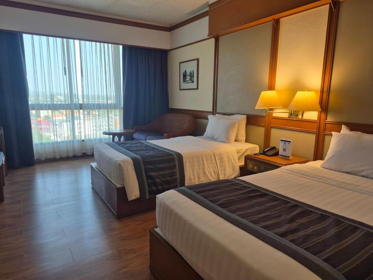 Cholchan Pattaya Beach Resort - Sha Extra Plus Exteriér fotografie